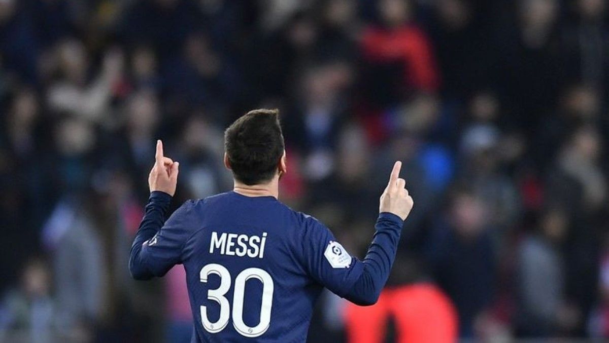 Messi le dio la victoria al PSG sobre Toulouse