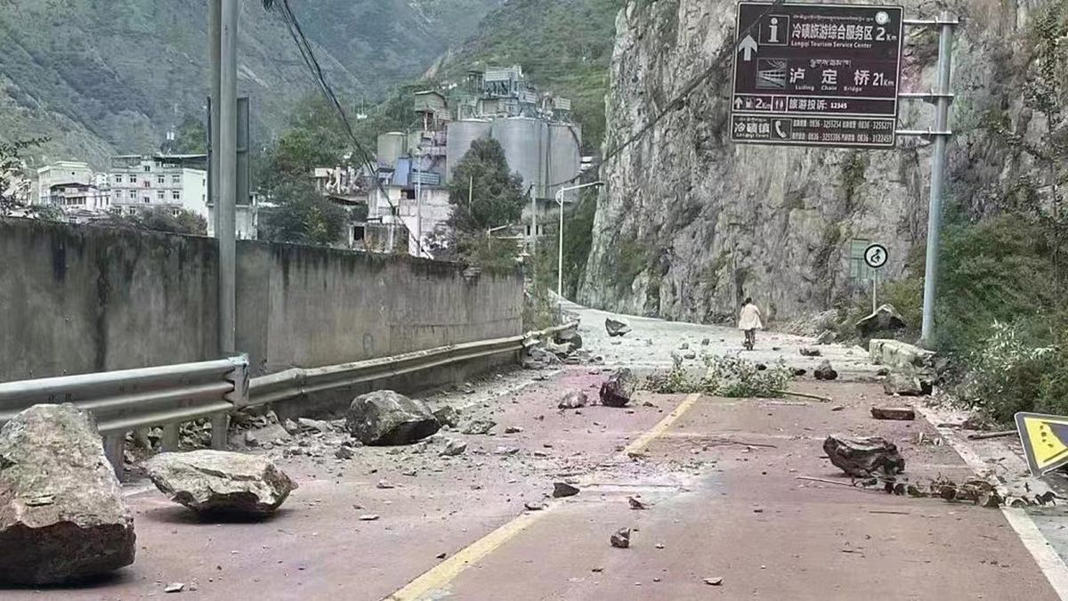 Cuarenta y seis personas murieron a causa de un sismo de magnitud 6