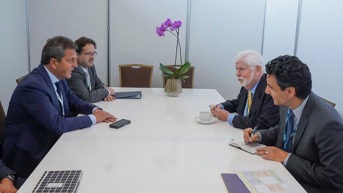 Sergio Massa se reunió en Panamá con el Asesor Especial para las Américas de Biden y con la ministra de Planificación de Lula