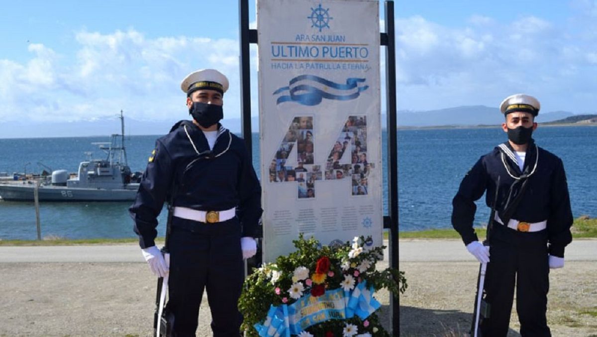 Tripulantes del ARA San Juan fueron homenajeados en Ushuaia
