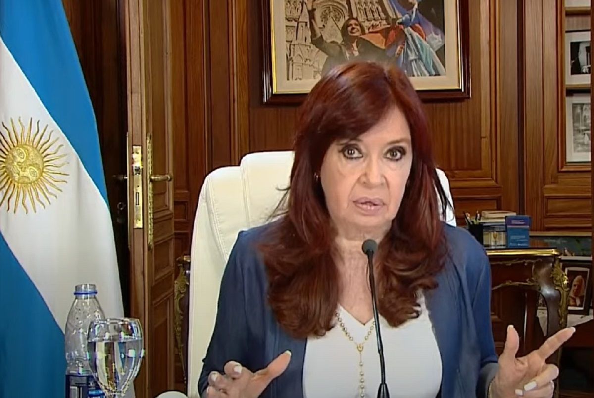 Cristina Kirchner dijo que la condenó una mafia judicial y anunció que no será candidata en 2023