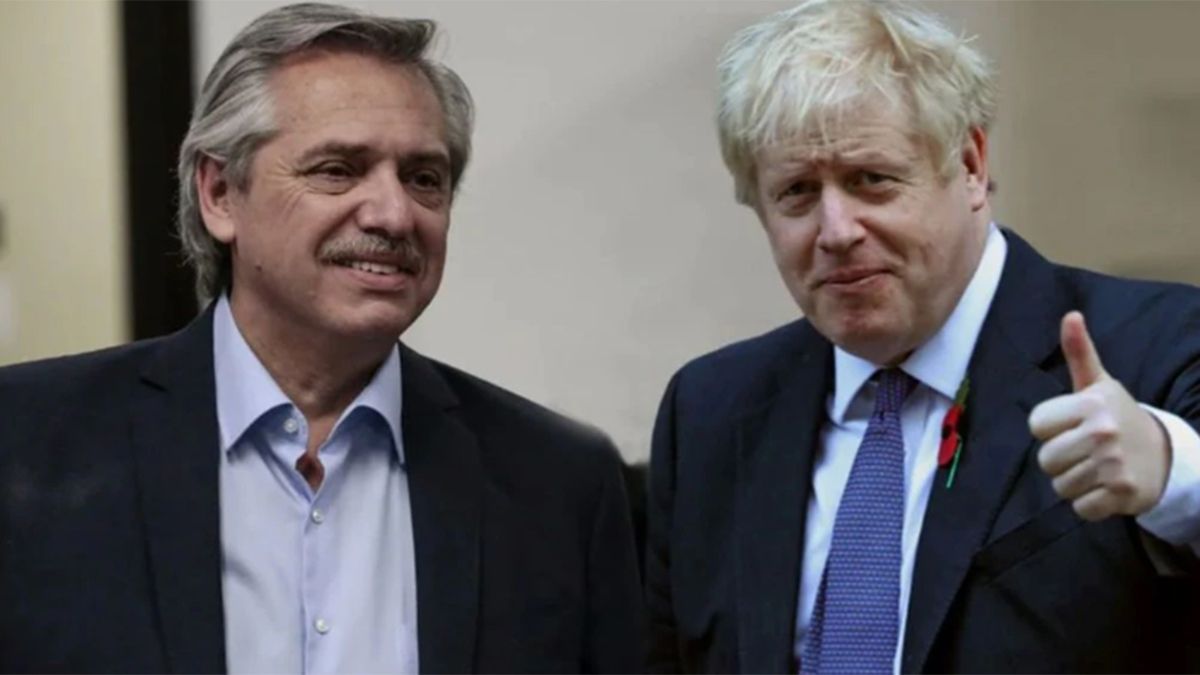 Alberto Fernández dijo a Johnson que no hay posibilidad de avance bilateral sin negociaciones por Malvinas