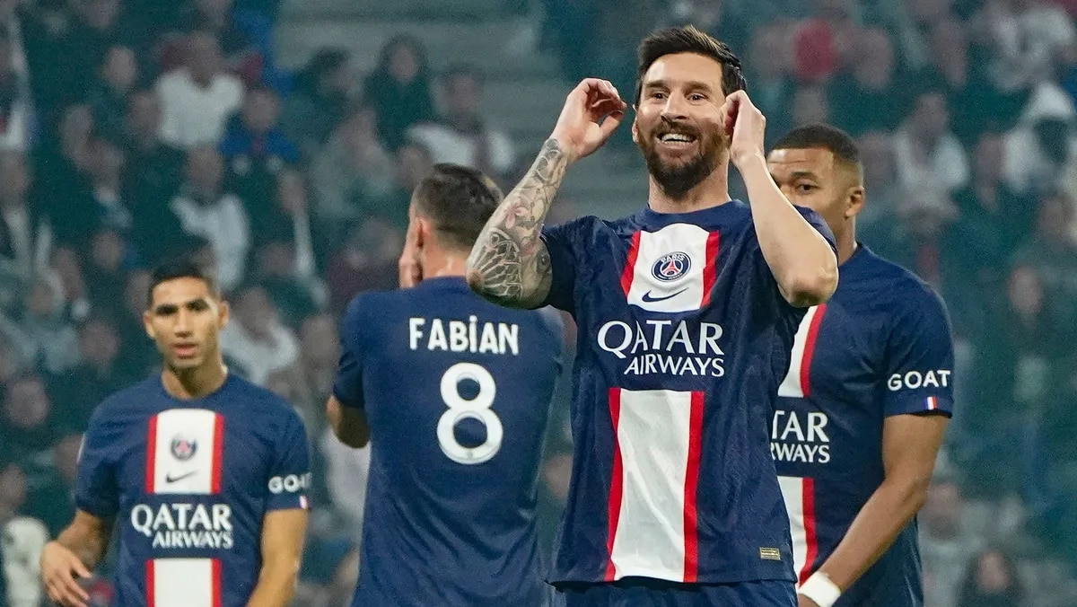 Messi le da victoria a PSG que se afirma como líder en la Liga de Francia