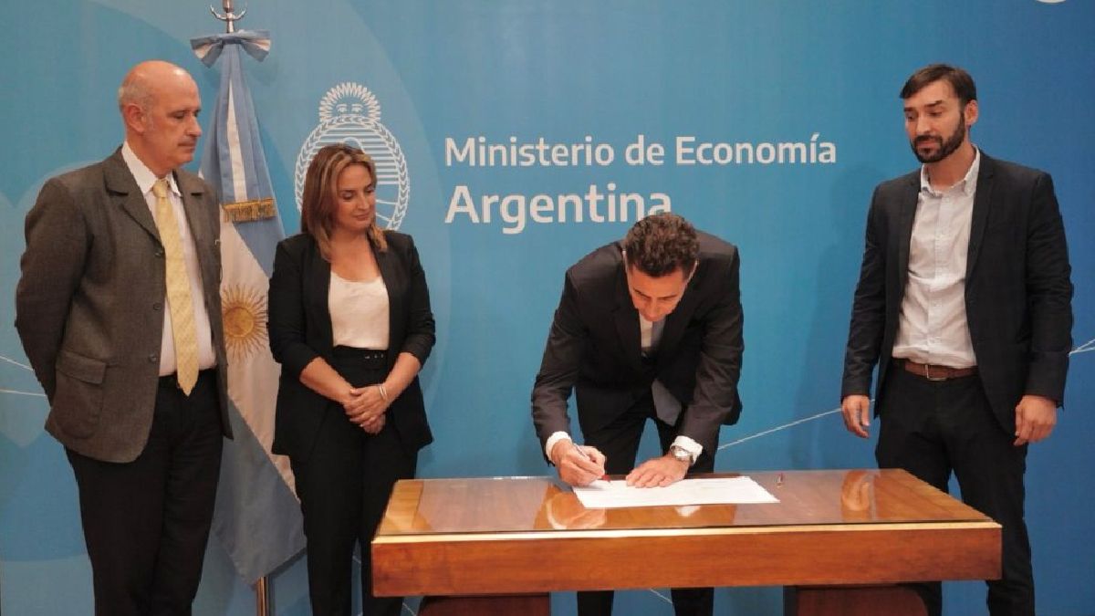 Córdoba y la Nación firmaron convenio por transferencia de fondos